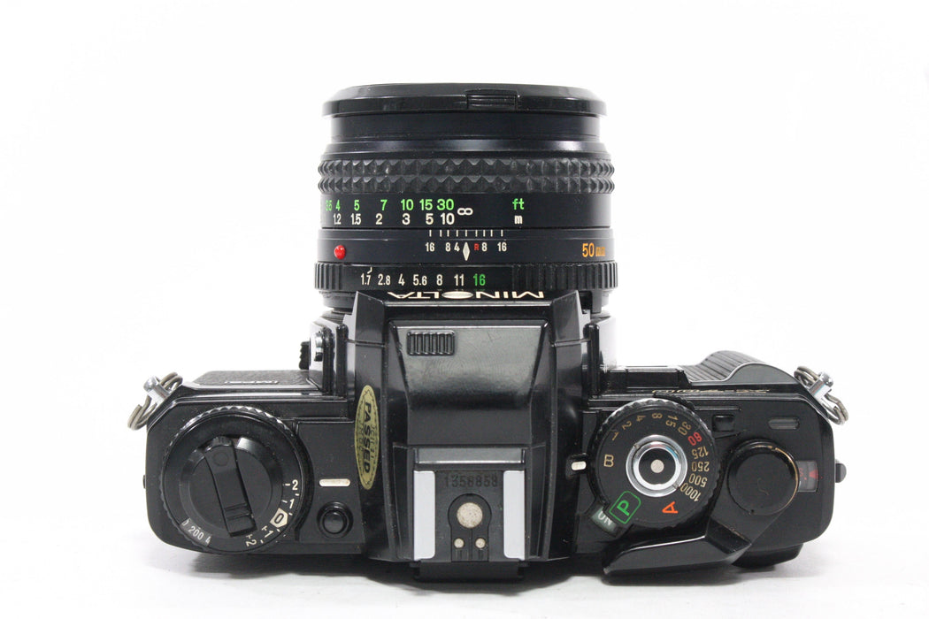 Minolta X-700 35mm SLR Camera with 50mm f/1.7 Lens