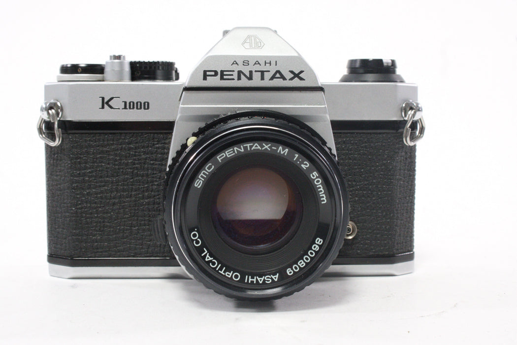 Minolta X-700 35mm SLR Camera with 50mm f/1.7 Lens