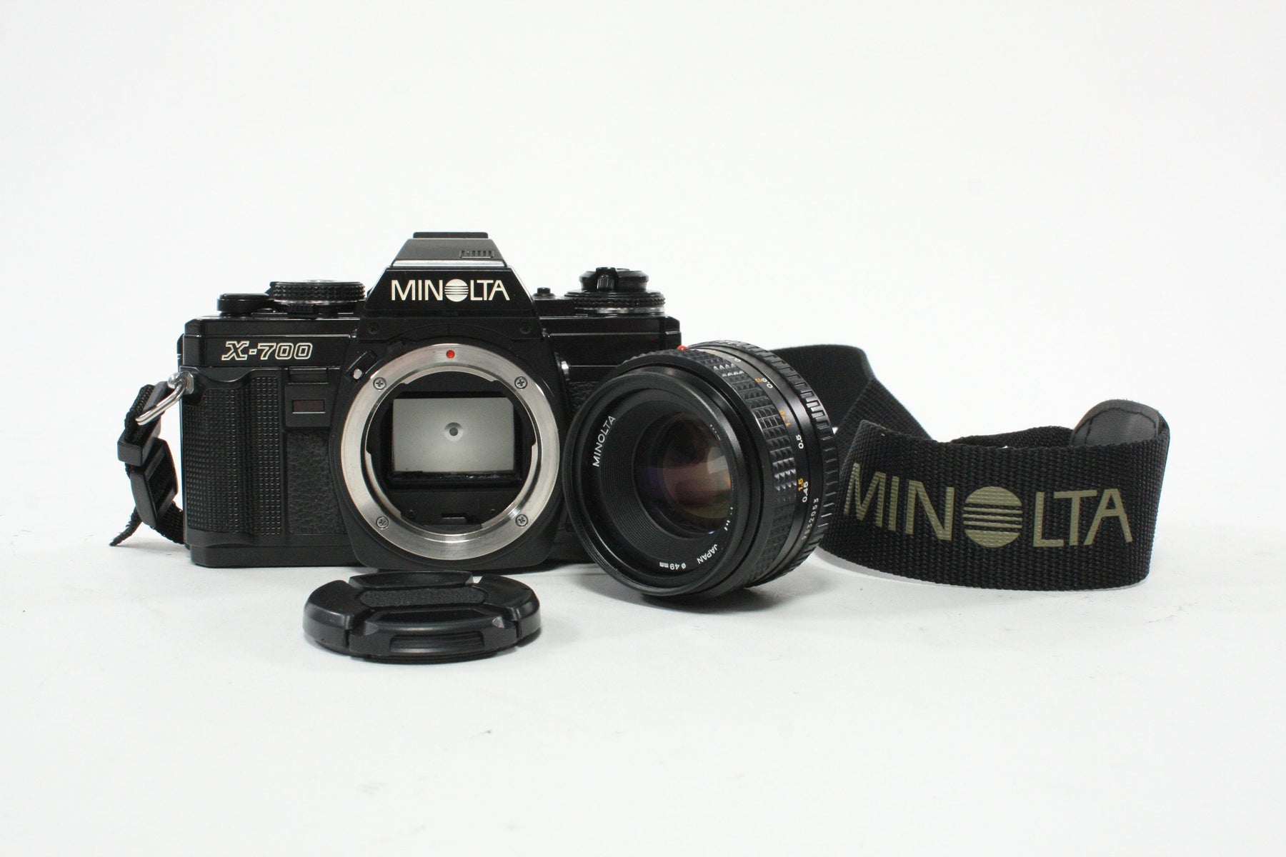 Minolta X-700 35mm SLR Camera with 50mm f/1.7 MD Lens