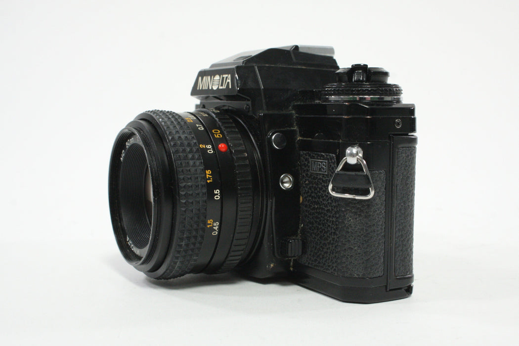 Minolta X-700 35mm SLR Camera with 50mm f/1.7 MD Mount