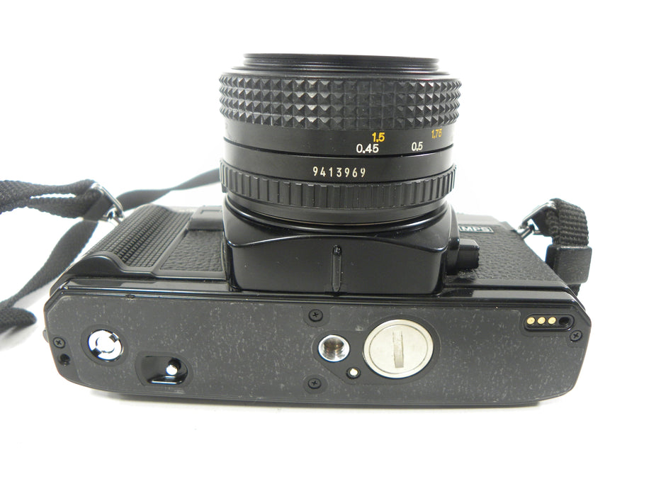 Minolta X-700 35mm SLR w/MD 50mm f1.7