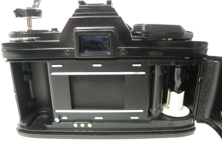 Minolta X-700 35mm SLR w/MD 50mm f2
