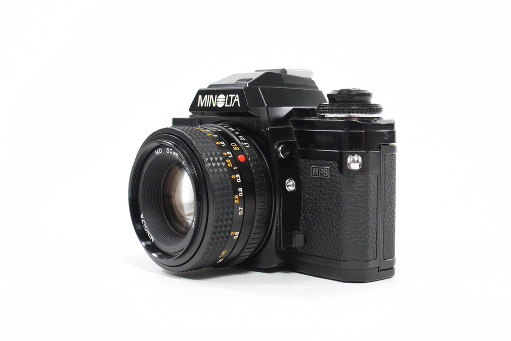 Minolta X-700 SLR 35mm Camera with 50mm f/1.7 Lens