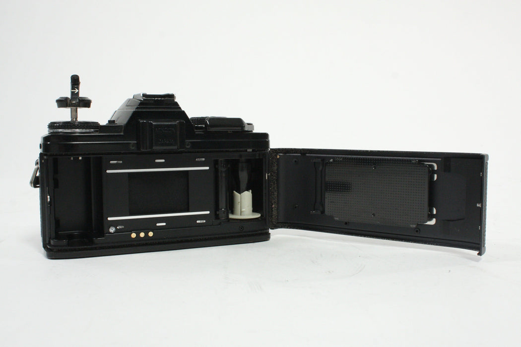 Minolta X-700 SLR Camera with 50mm f/2 MD Lens