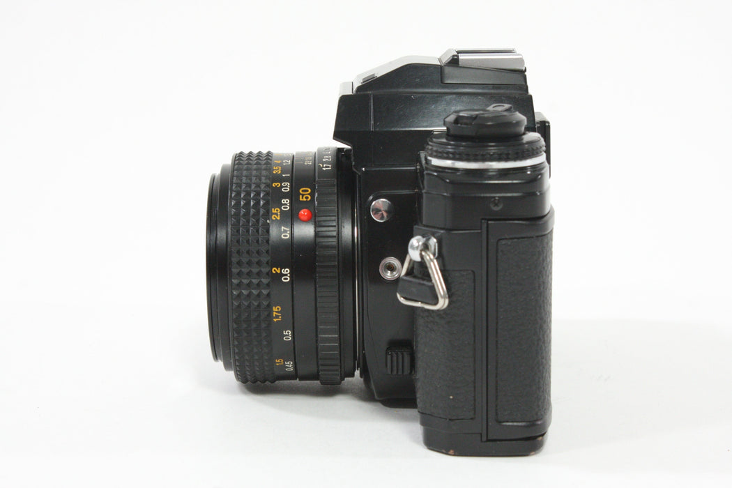 Minolta X-700 with 50mm f/1.7 Lens