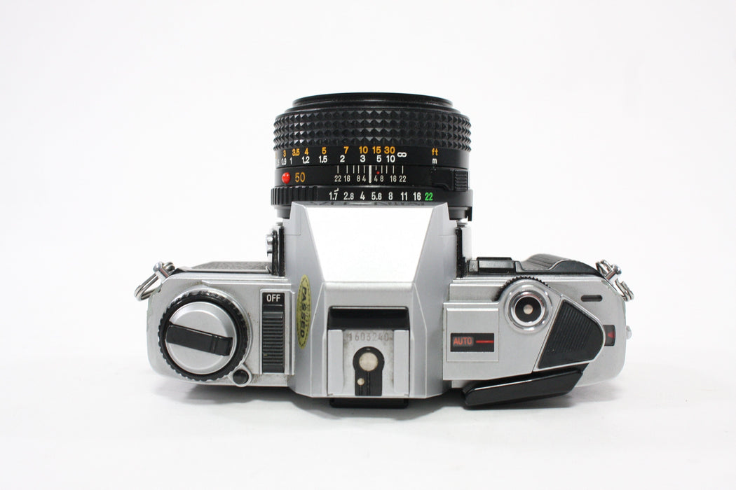 Minolta X370 35mm SLR Camera with 50mm f/1.7 Lens