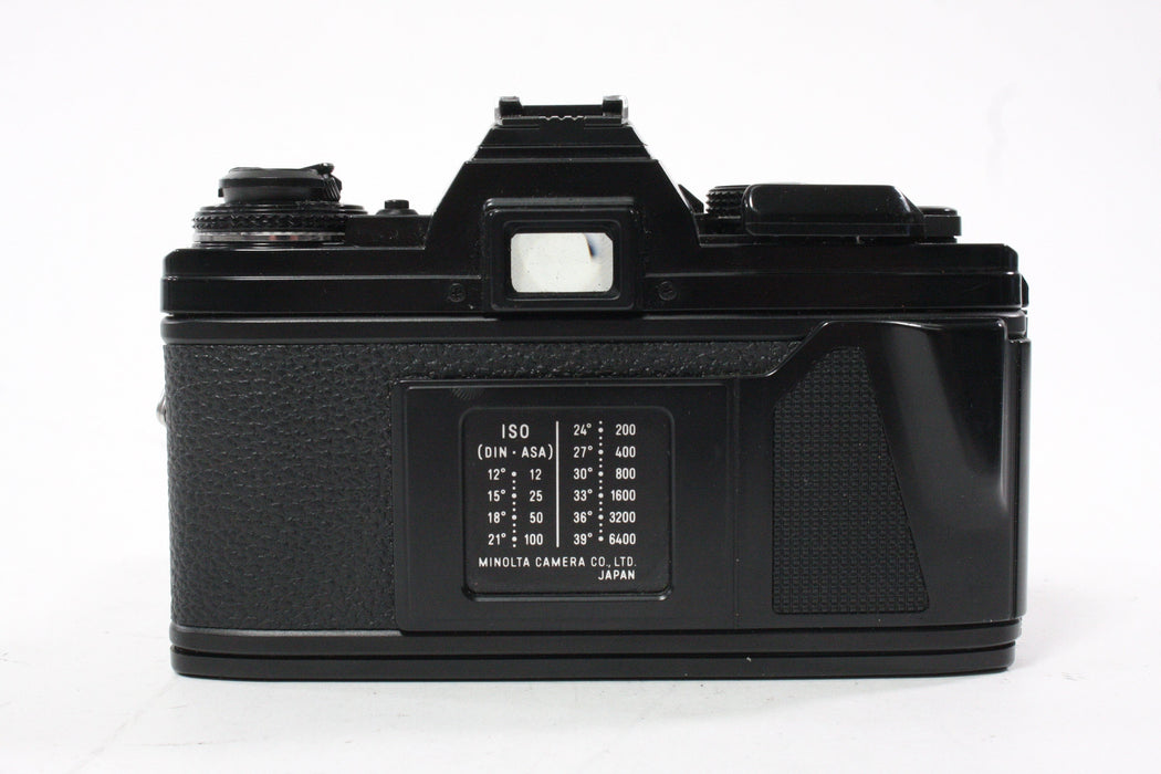 Minolta X700 35mm SLR Camera With 35-70mm f/3.5 Lens