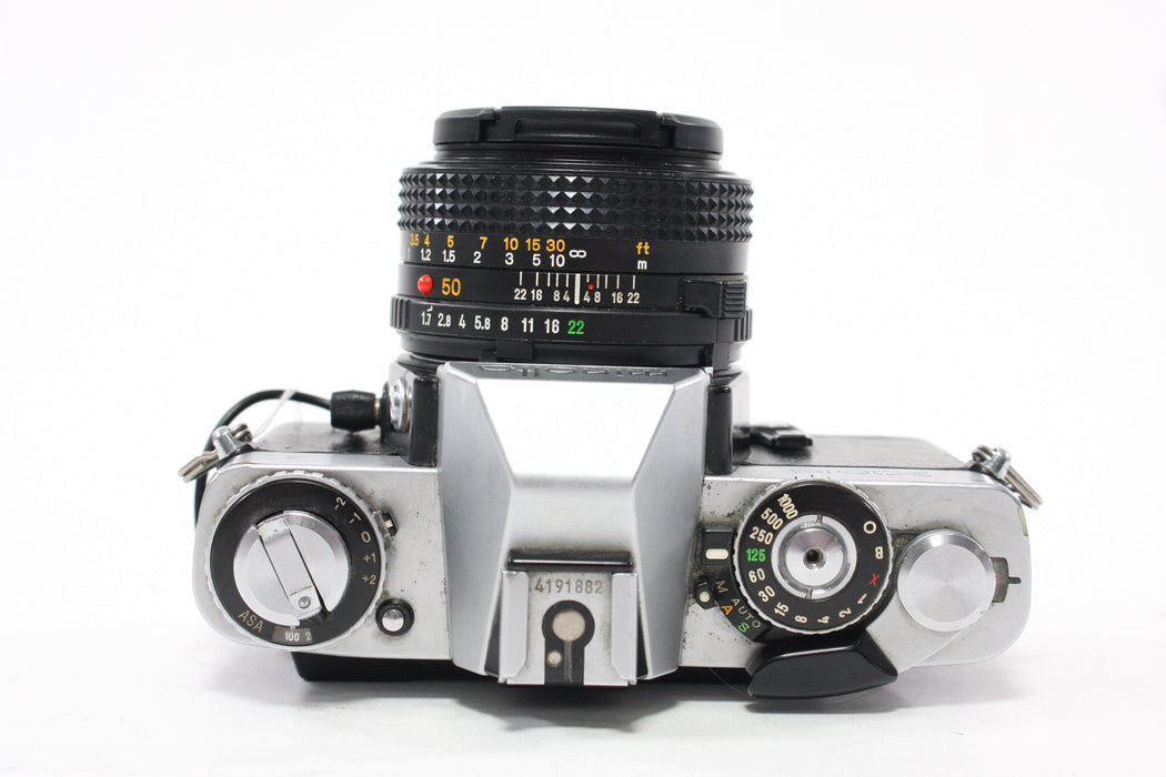 Minolta XD5 35mm SLR Camera with 50mm f/1.7 Lens