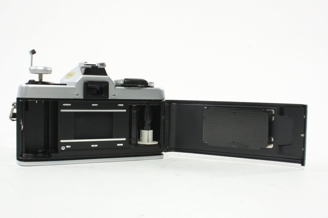Minolta XG-1 35mm SLR Camera with 50mm f/2 MD Lens