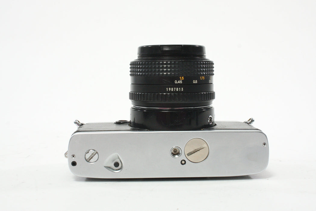 Minolta XG 7 35mm SLR Camera with 50mm f/2 MD Lens
