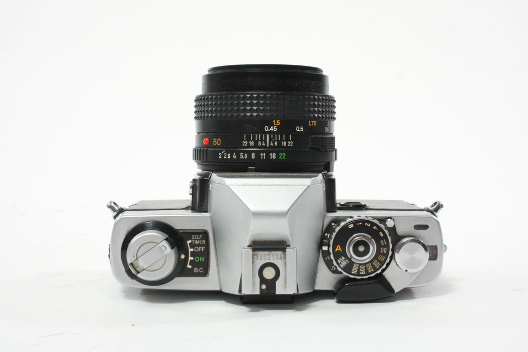 Minolta XG 7 35mm SLR Camera with 50mm f/2 MD Lens