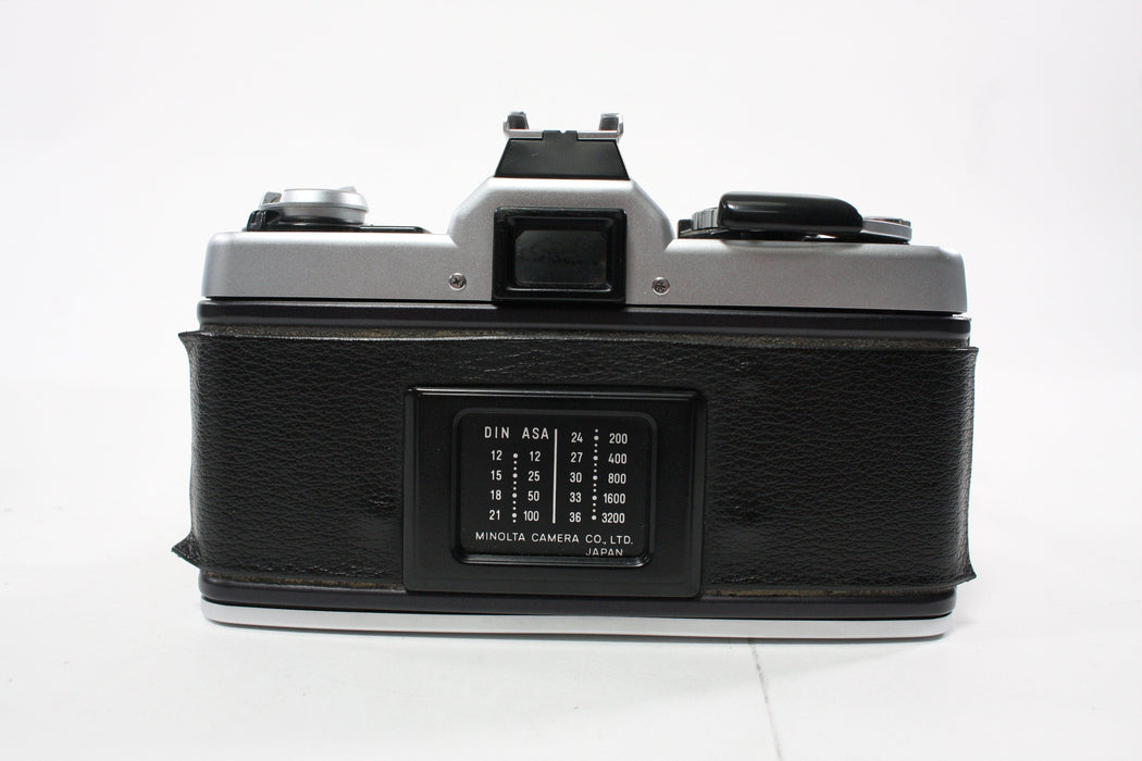 Minolta XG7 35mm SLR Camera with 50mm f/1.7 Lens with Auto 118X Flash
