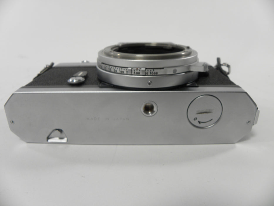 Nikkormat FT3 35mm SLR Film camera (Parts Only) AS IS