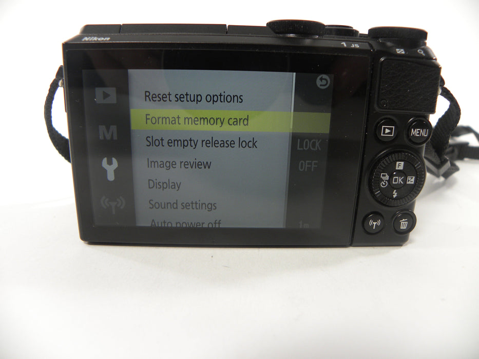 Nikon 1 J5 20.8mp Digital Mirrorless Camera Body Only Shutter Ct. 1,875