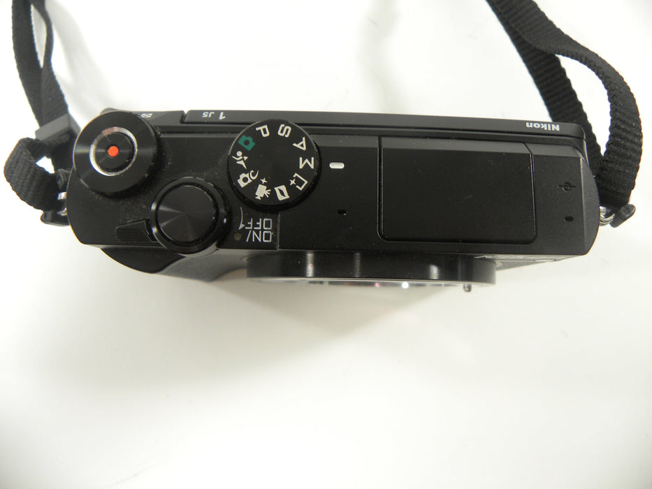Nikon 1 J5 20.8mp Digital Mirrorless Camera Body Only Shutter Ct. 1,875