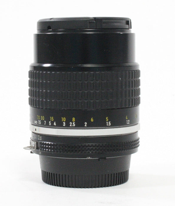 Nikon 105mm f/2.5 AI-S Lens
