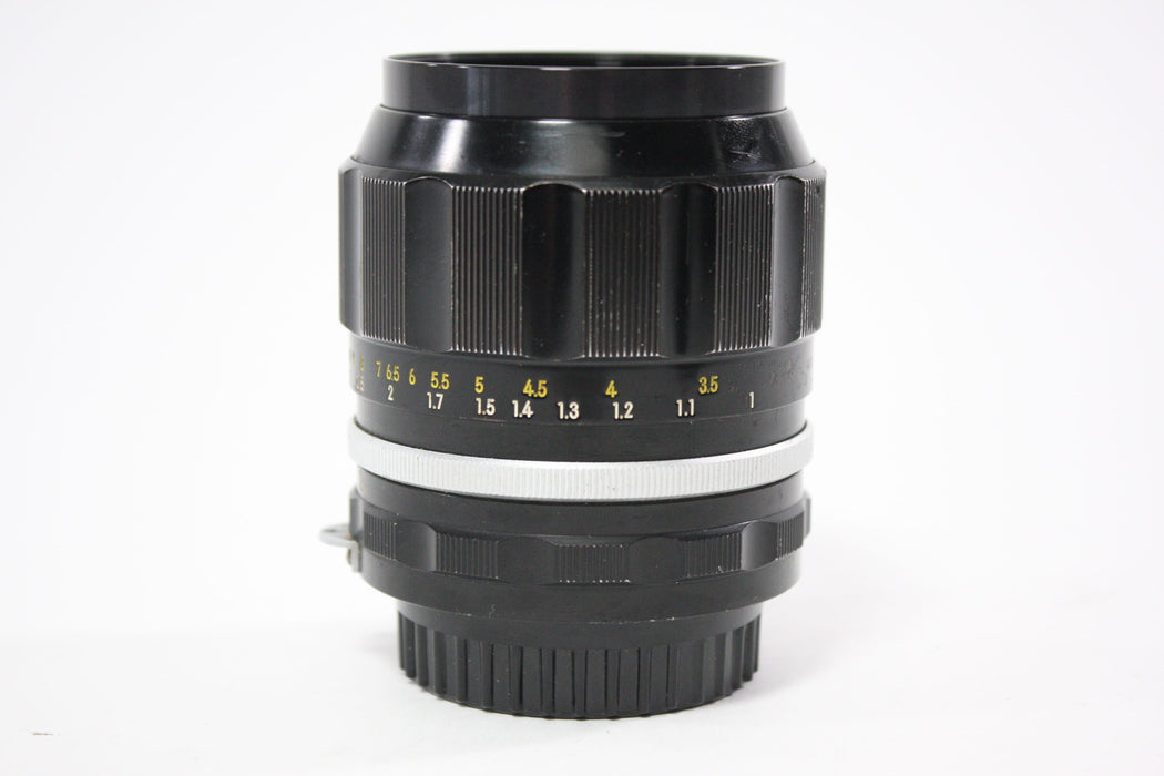 Nikon 105mm f/2.5 Nikkor-P Auto Non-AI Lens for Nikon F Mount