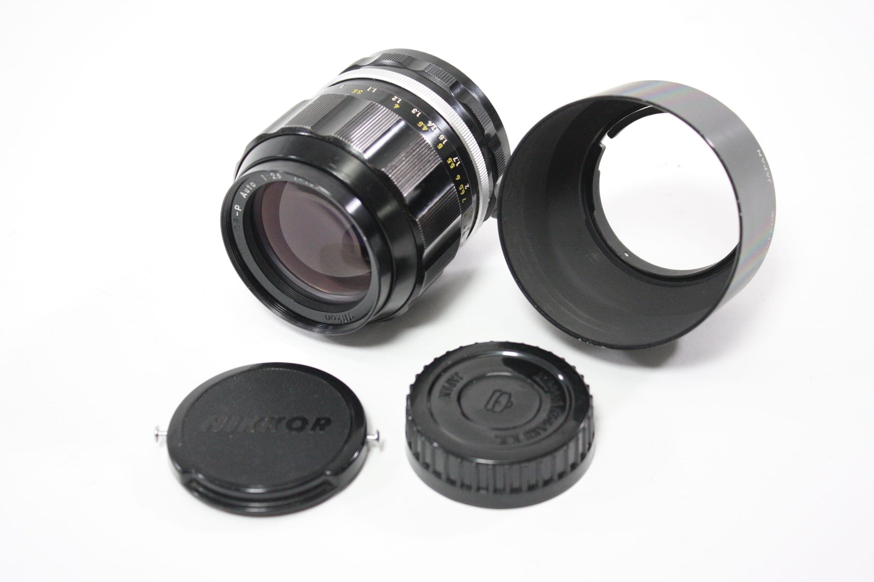 Nikon 105mm f/2.5 Nikkor-P Auto Non-AI Lens for Nikon F Mount