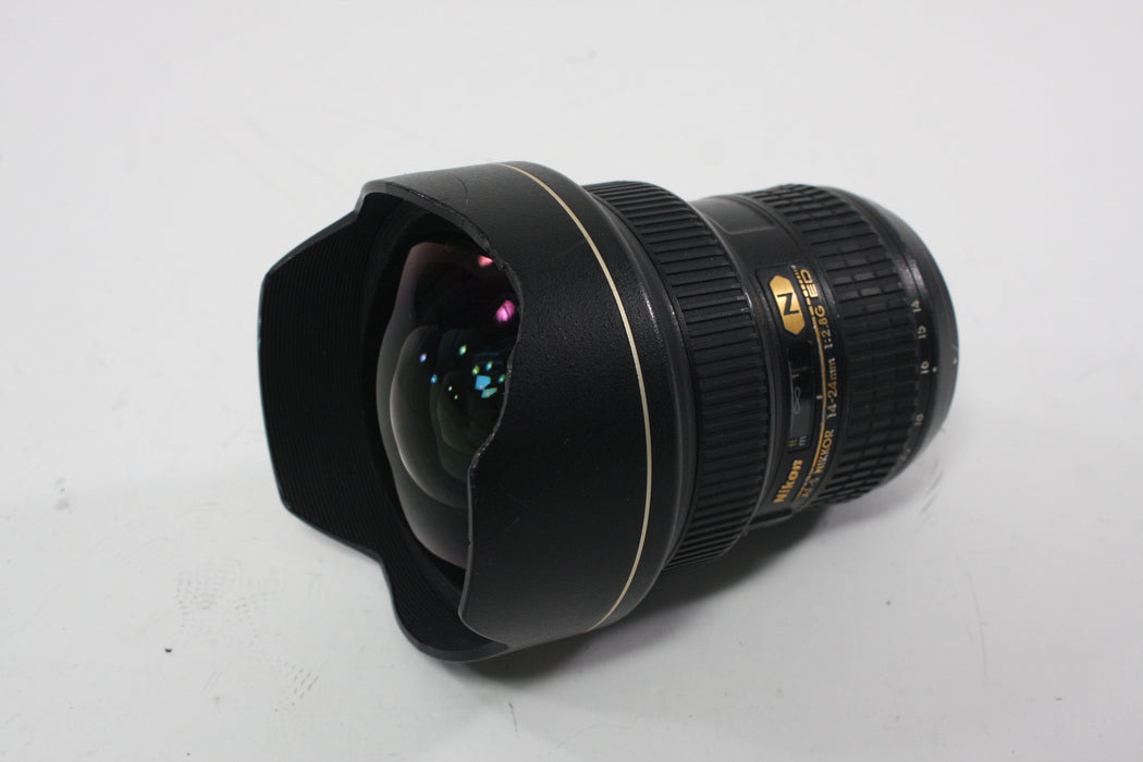Nikon 14-24 f/2.8 G D Fish-Eye Lens for Nikon F Mount AS-IS