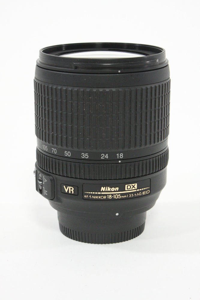 Nikon 18-105mm f/3.5-5.6 G ED DX - Selling as-is for parts