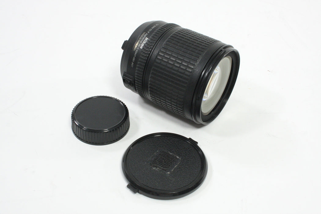 Nikon 18-135mm f/3.5-5.6 G ED Nikkor AF-S Lens for Nikon F Mount