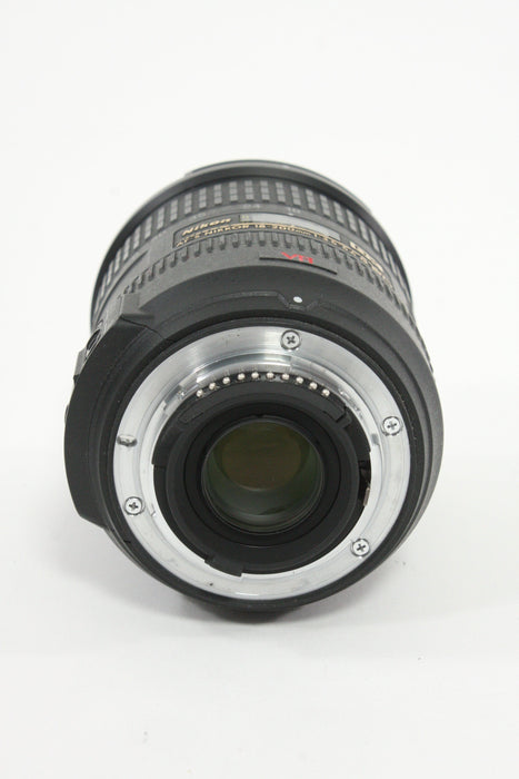 Nikon 18-200mm f/3.5-5.6 G VR AF-S DX