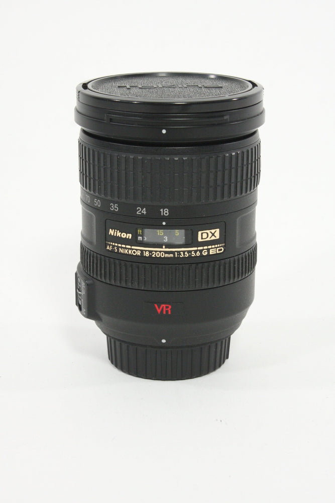 Nikon 18-200mm f/3.5-5.6 G VR AF-S DX