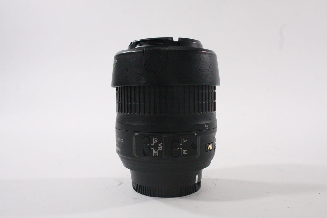 Nikon 18-55mm f/3.5-5.6 G VR AF-S APS-C DX Lens for Nikon F Mount