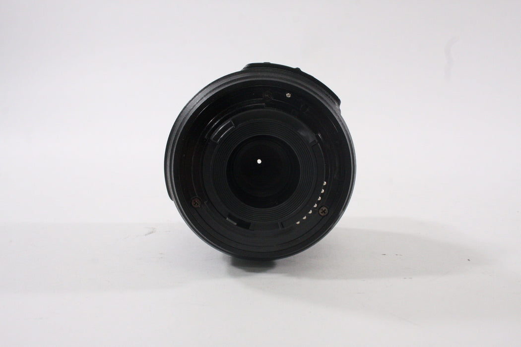 Nikon 18-55mm f/3.5-5.6 G VR AF-S APS-C DX Lens for Nikon F Mount