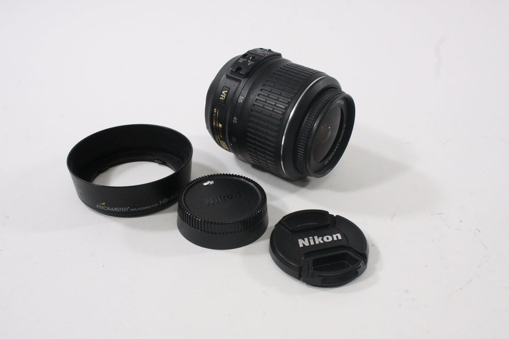 Nikon 18-55mm f/3.5-5.6 G VR AF-S APS-C DX Lens for Nikon F Mount