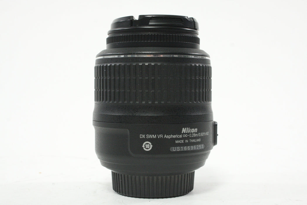 Nikon 18-55mm f/3.5-5.6 G VR DX AF-S Lens for Nikon AF Mount