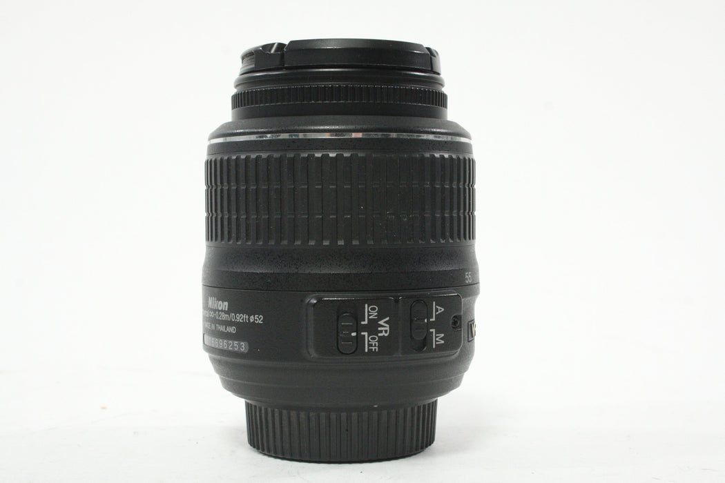 Nikon 18-55mm f/3.5-5.6 G VR DX AF-S Lens for Nikon AF Mount
