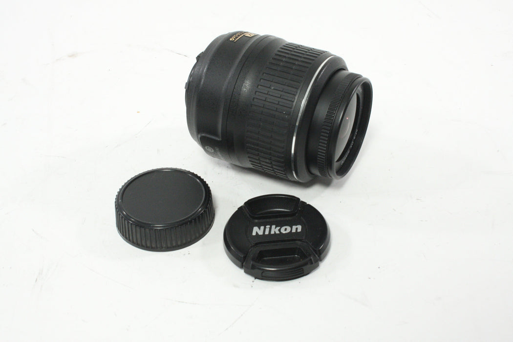 Nikon 18-55mm f/3.5-5.6 G VR DX AF-S Lens for Nikon AF Mount