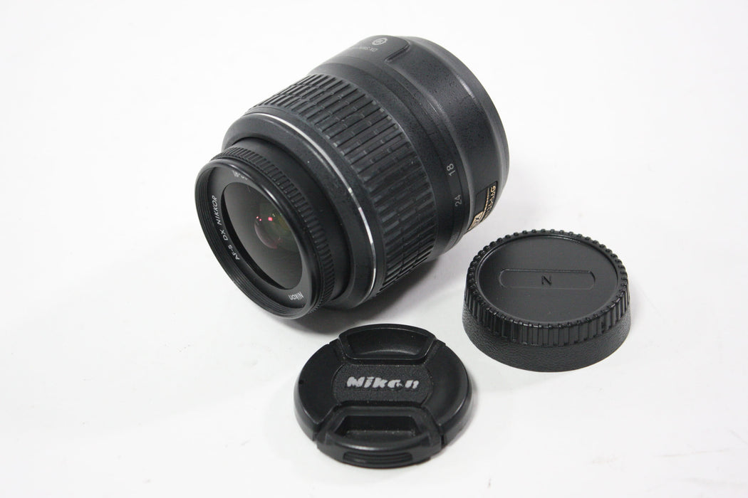 Nikon 18-55mm f/3.5-5.6G DX VR AF-S Lens for Nikon F Mount