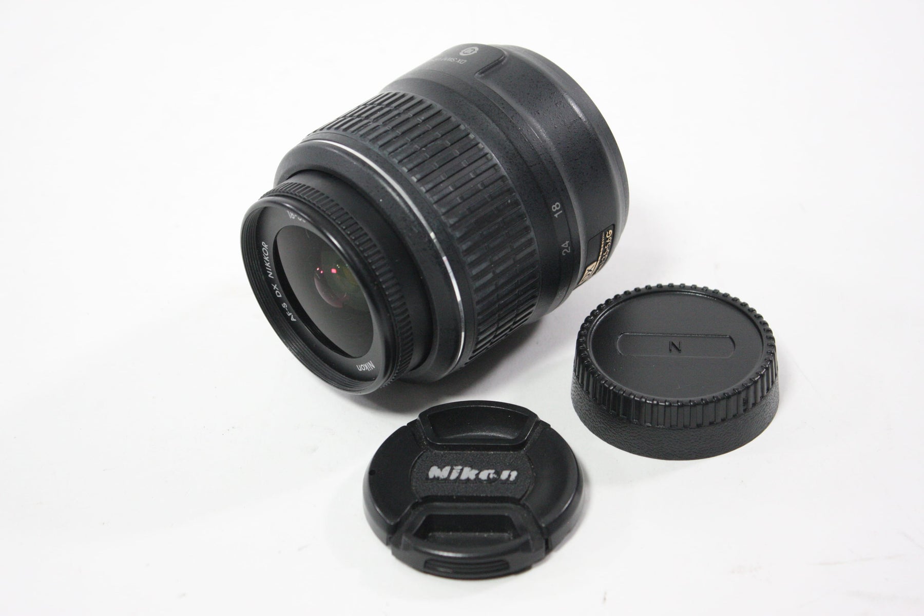 Nikon 18-55mm f/3.5-5.6G DX VR AF-S Lens for Nikon F Mount