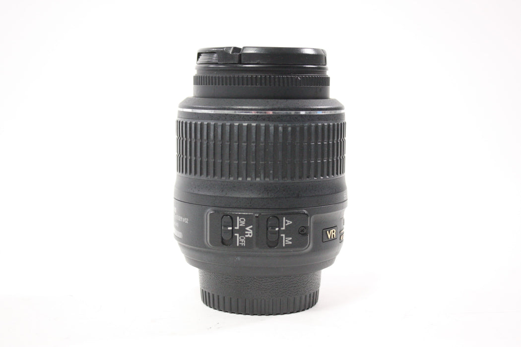 Nikon 18-55mm f/3.5-5.6G DX VR AF-S Lens for Nikon F Mount