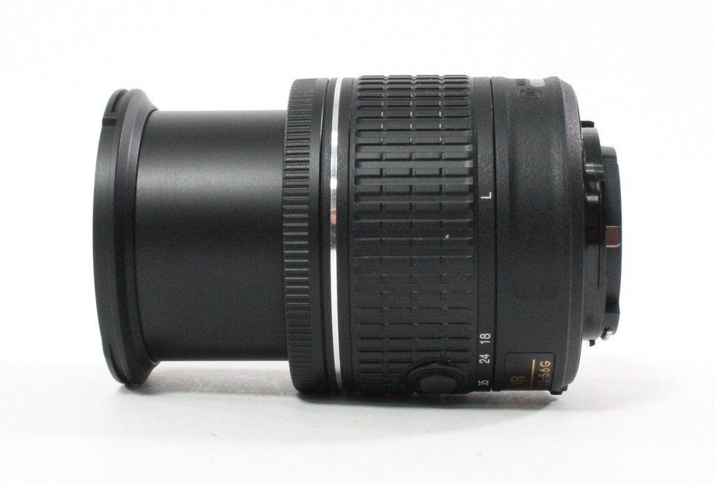Nikon 18-55mm f/3.5-5.6G VR Lens for Nikon F Mount