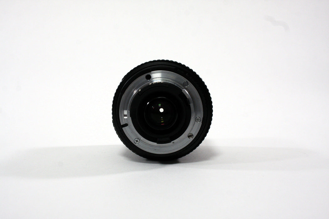 Nikon 28-105mm f/3.5-4.5D