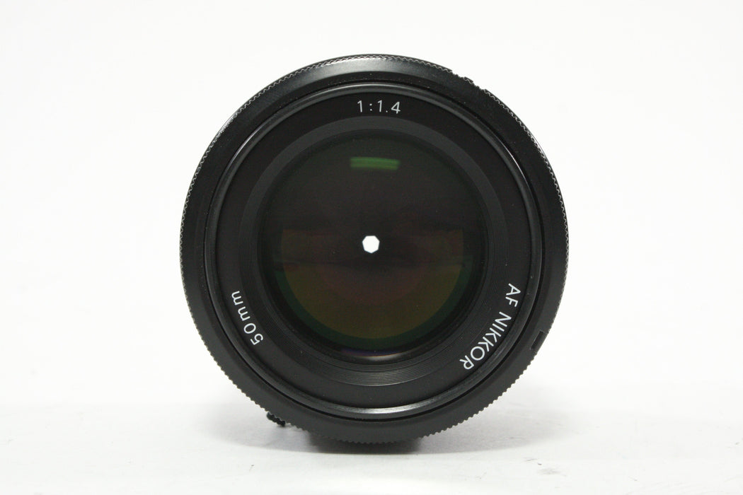 Nikon 50mm f/1.4 AF Nikkor Lens for Nikon F Mount (Please Read)