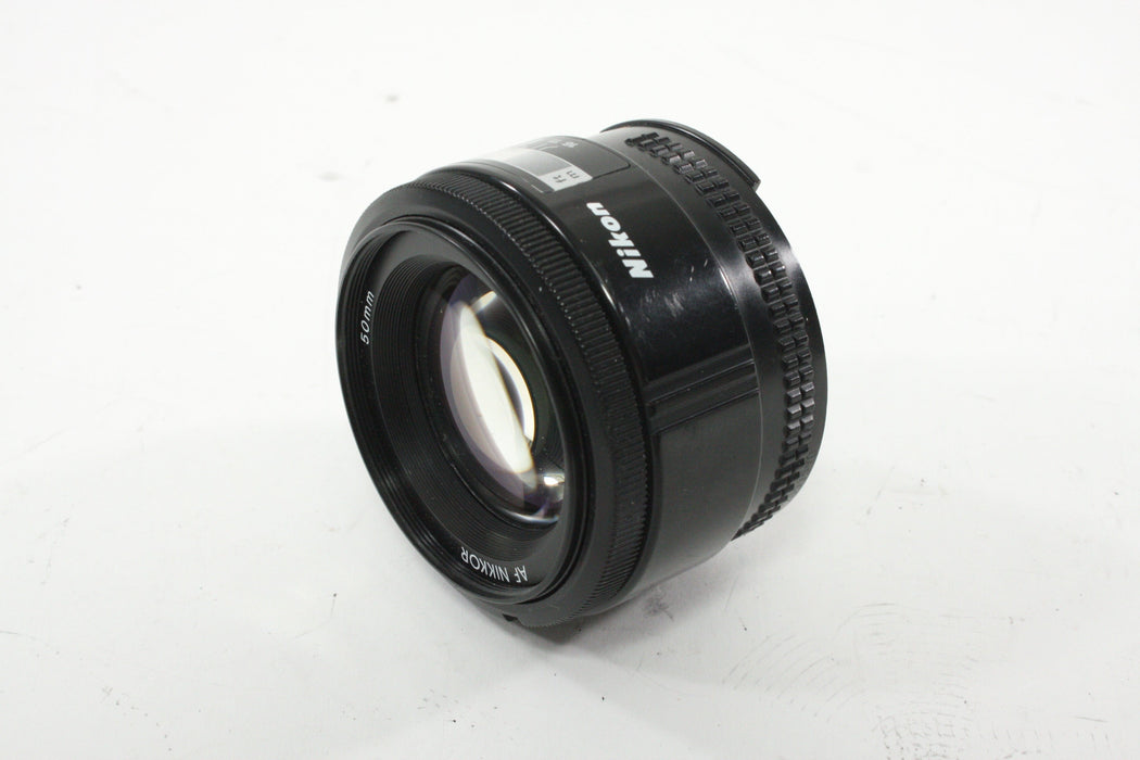 Nikon 50mm f/1.4 AF Nikkor Lens for Nikon F Mount (Please Read)