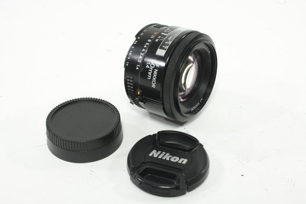 Nikon 50mm f/1.4 AF Nikkor Lens for Nikon F Mount (Please Read)