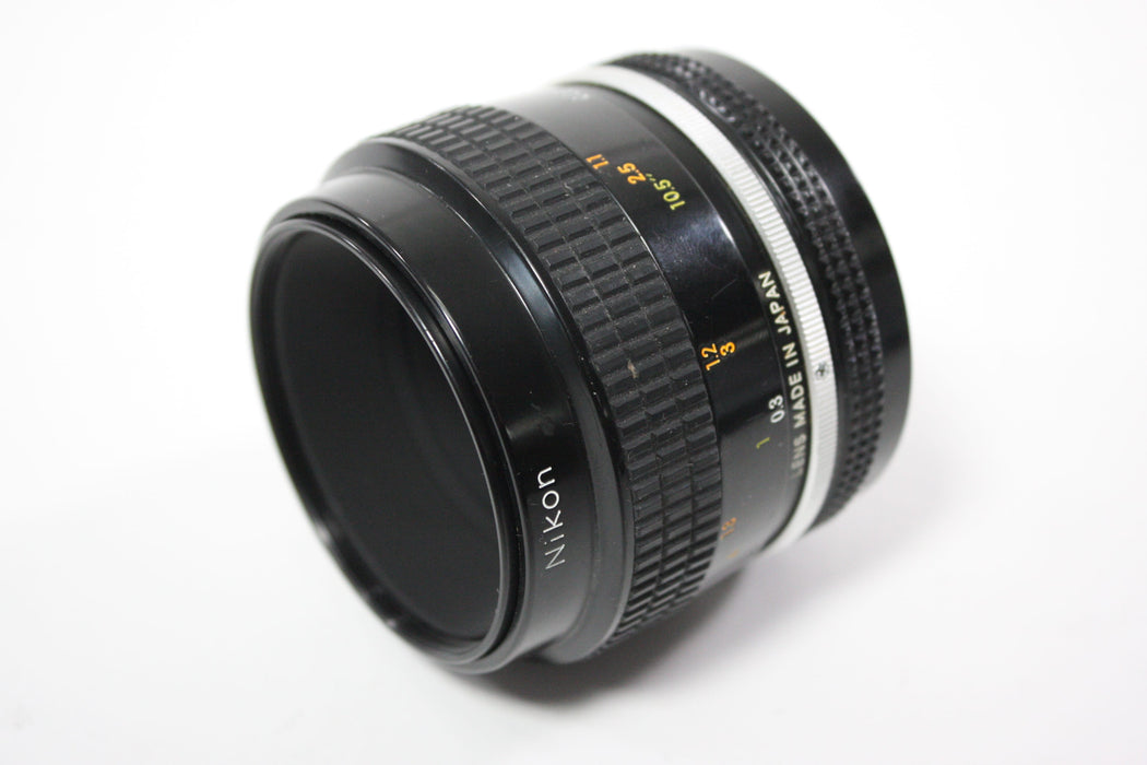 Nikon 55mm f/3.5 Micro-Nikkor Non-AI Lens for Nikon F Mount