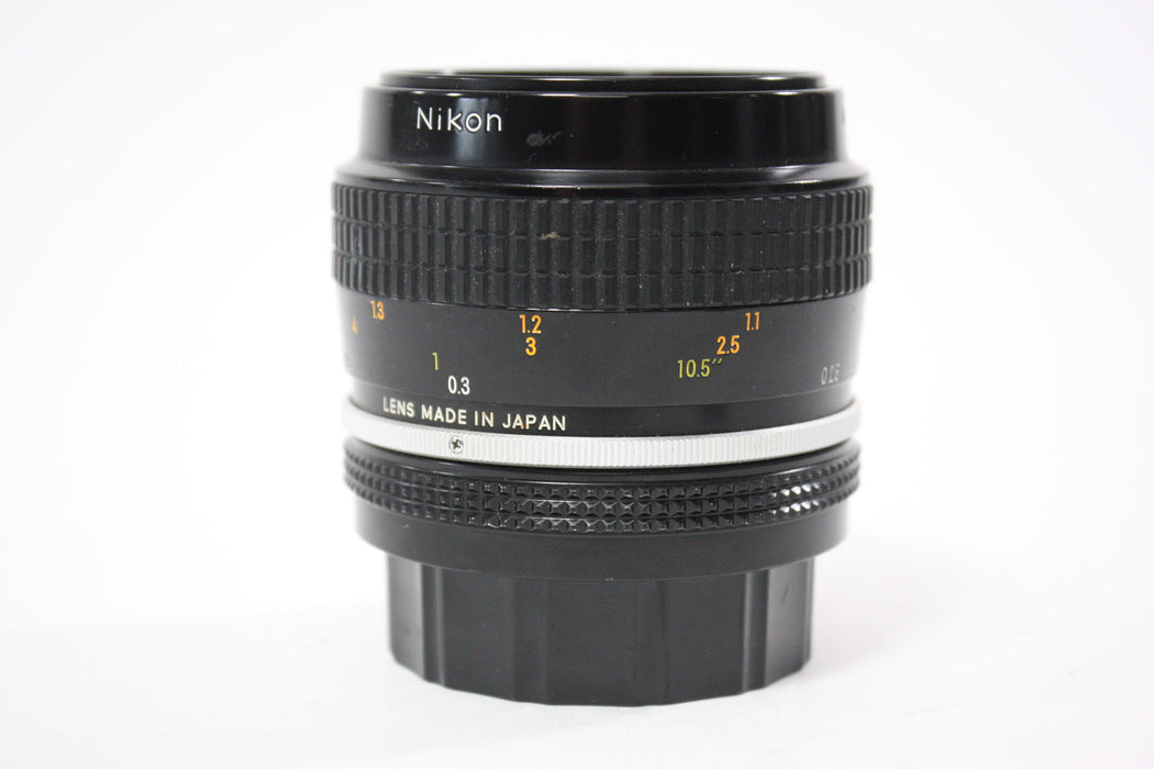 Nikon 55mm f/3.5 Micro-Nikkor Non-AI Lens for Nikon F Mount