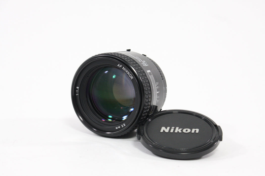 Nikon 85mm f/1.8 AF Lens