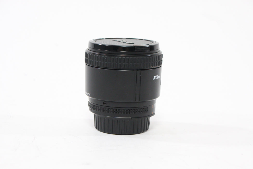 Nikon 85mm f/1.8 AF Lens