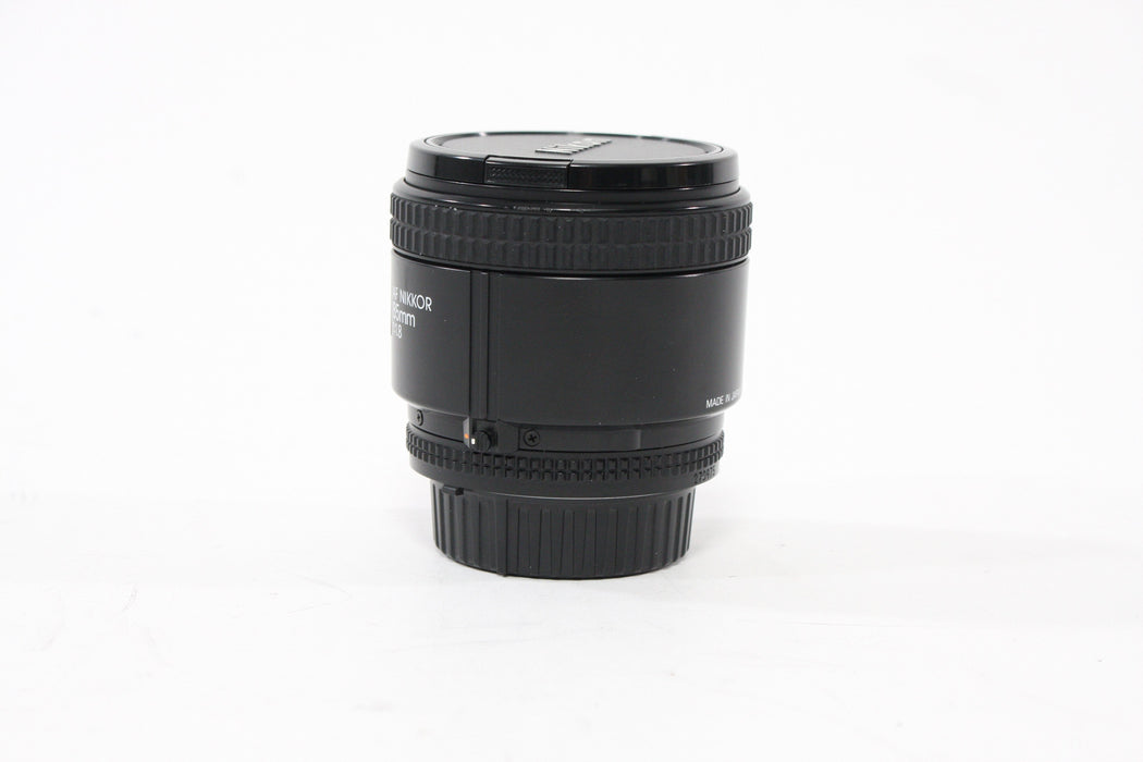 Nikon 85mm f/1.8 AF Lens