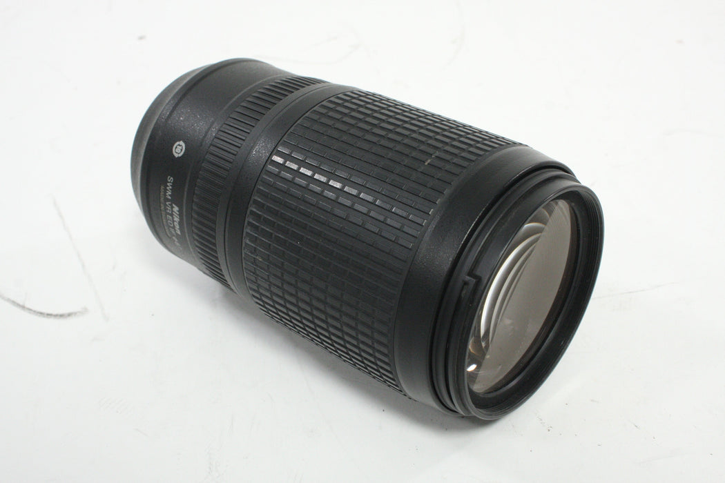 Nikon AF 70-300mm f/4.5-5.6G VR Lens for Nikon F Mount