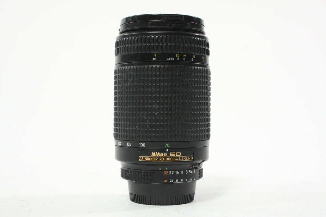 Nikon AF 70-300mm f/4-5.6 D ED Lend for Nikon F Mount