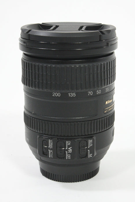 Nikon AF-S  DX 18-200mm F3.5-5.6 G ED VR