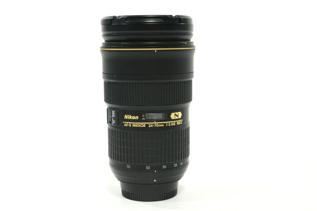 Nikon AF-S Nikkor 24-70mm F/2.8 G ED Lens - PLEASE READ